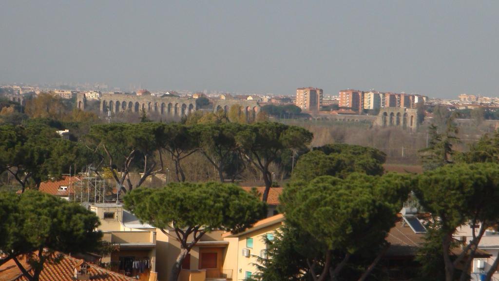 Hotel Capannelle Roma Exterior photo